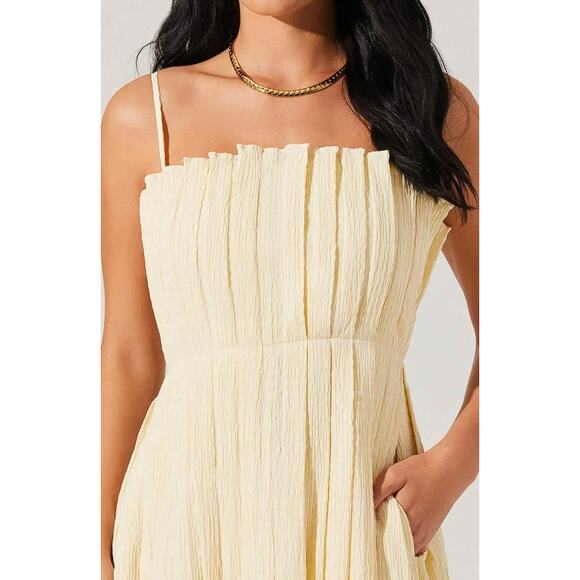 ASTR THE LABEL Women's Sunny Pleated Midi Dress Size M In Soft Yellow - Picture 2 of 13